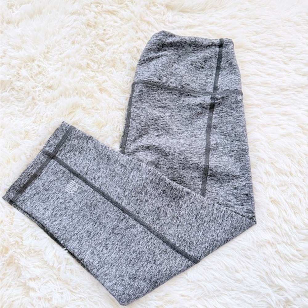 Victoria's Secret Charcoal Heather Capris